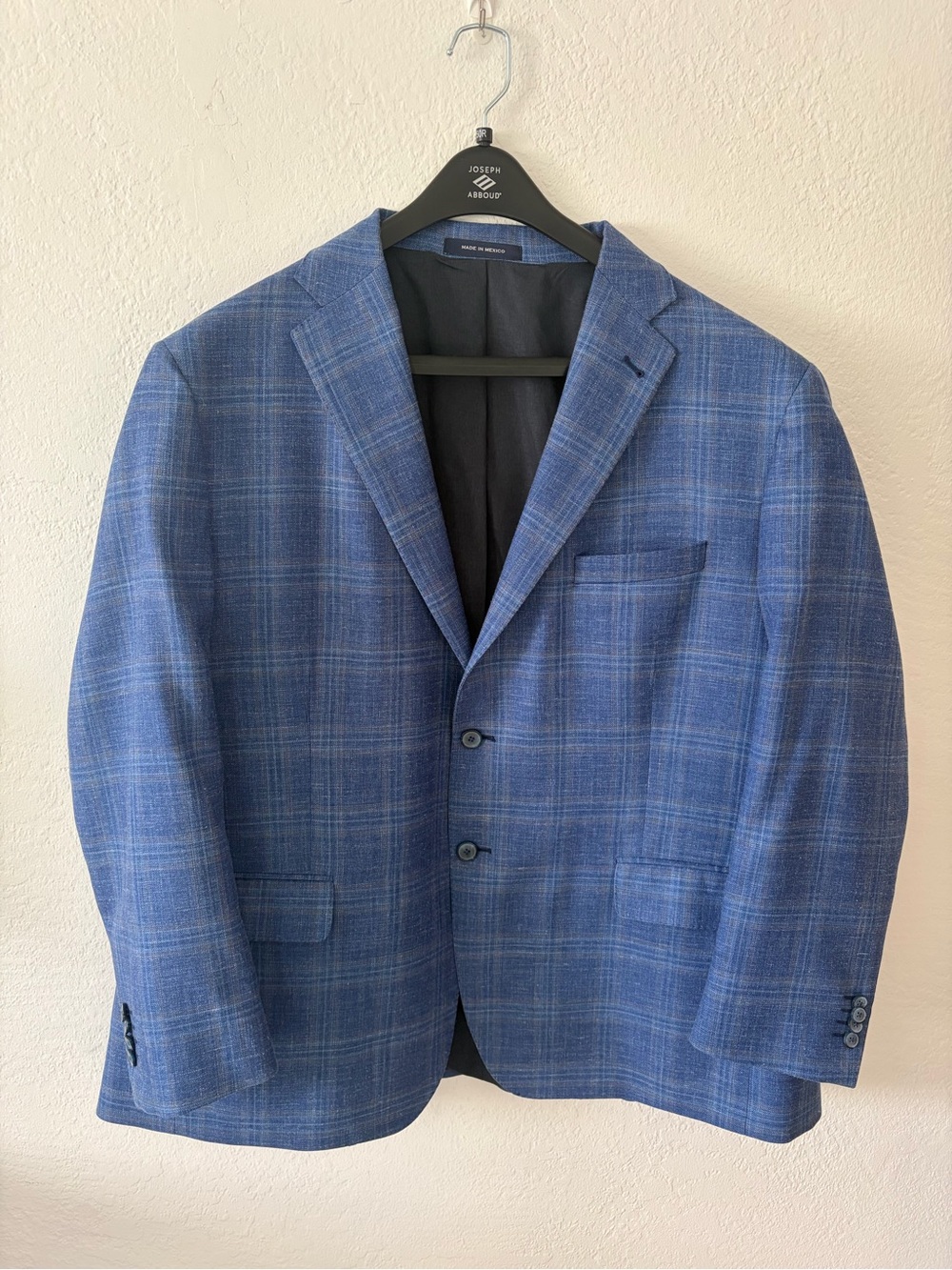 Joseph Abboud Blue Plaid Sport Coat with Subtle Windowpane